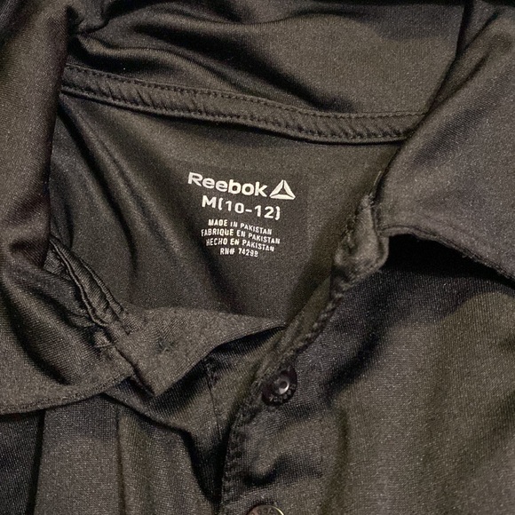 Boys youth
Reebok golf shirt. Polo.
Size medium
10–12
Color- Black - Picture 5 of 5